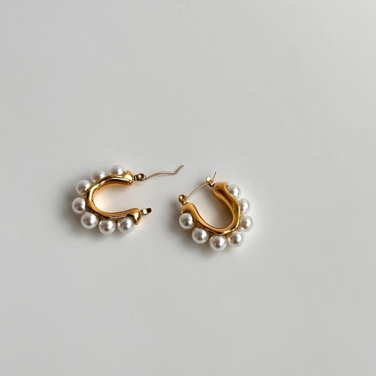 Akari Pearl Earrings