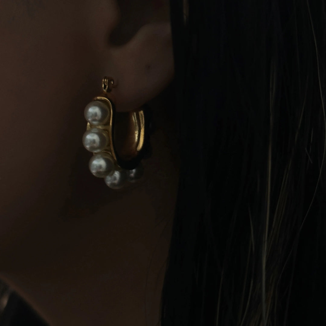 Akari Pearl Earrings