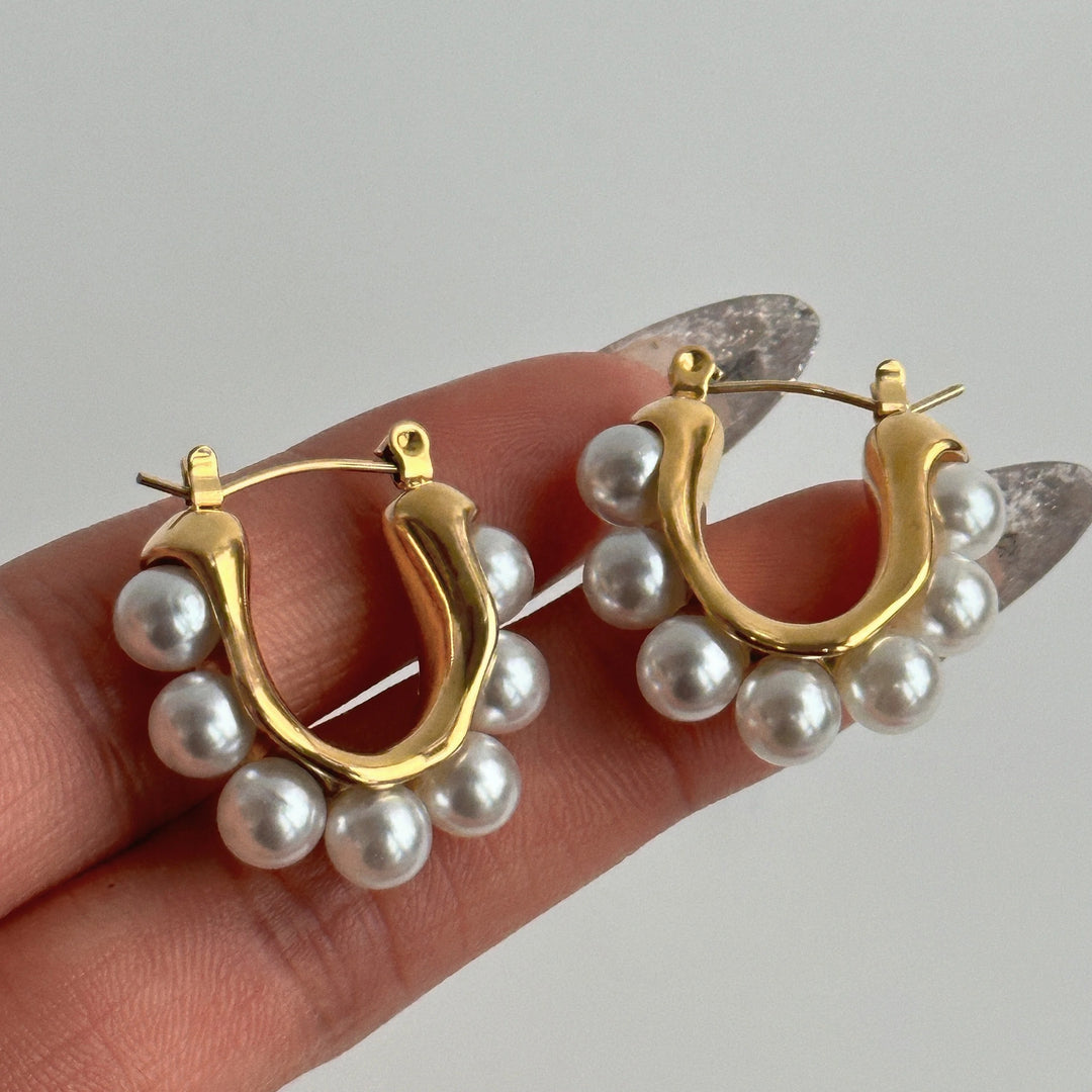 Akari Pearl Earrings