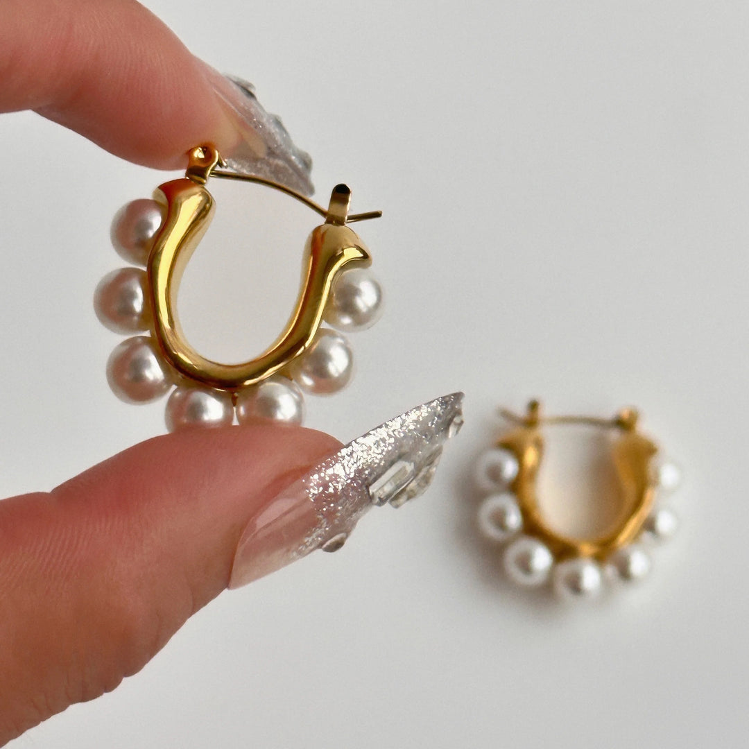 Akari Pearl Earrings