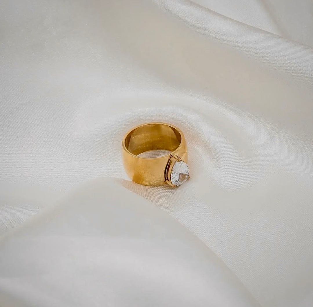 Calla Zirconia Stone Ring