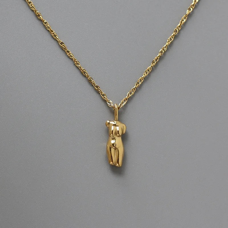 Moniece 18K Gold Filled Pendant Necklace