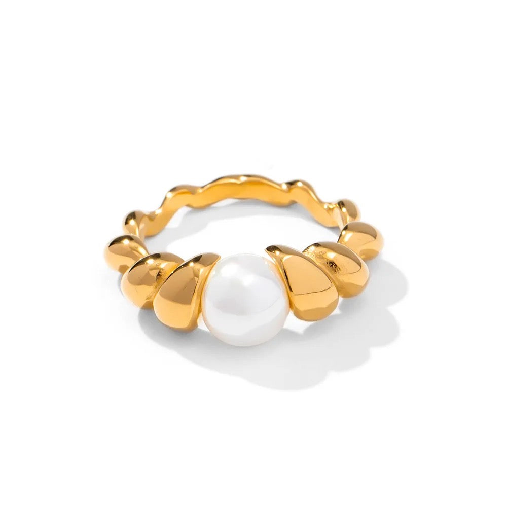 Lena Pearl Ring