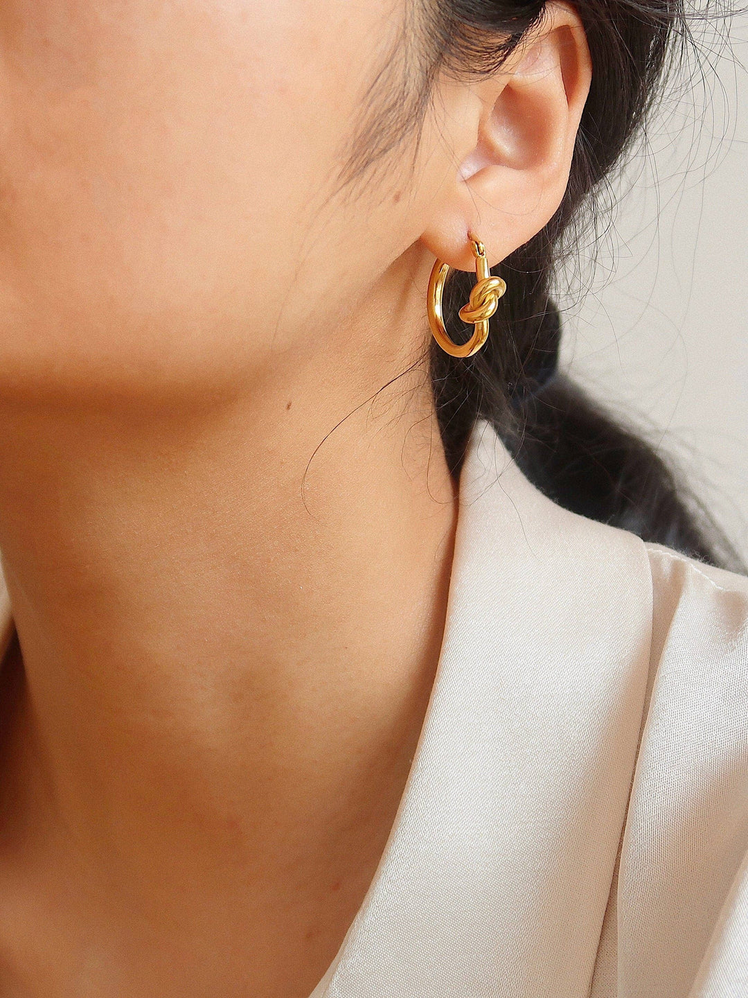 Mira Knotted Hoop Earring